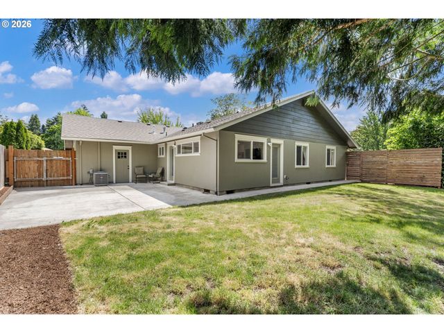 19065 Nw ASTORIA Dr, Portland, OR 97229