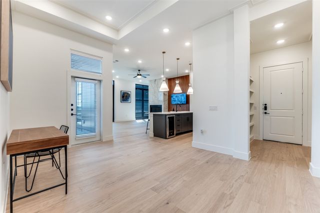 2929 Oak Lawn Avenue 742, Dallas, TX 75219