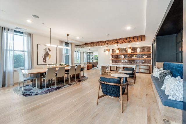 2929 Oak Lawn Avenue 742, Dallas, TX 75219