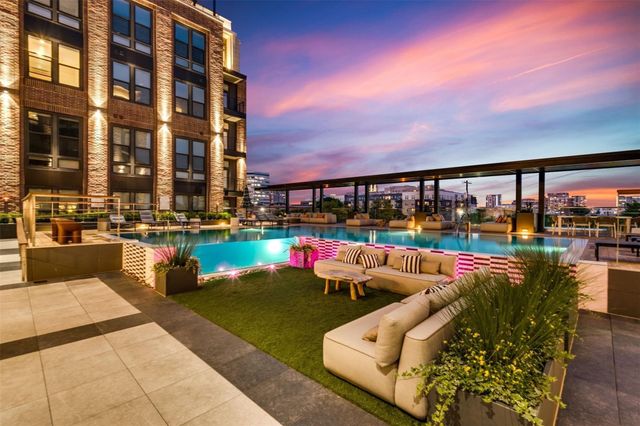 2929 Oak Lawn Avenue 742, Dallas, TX 75219