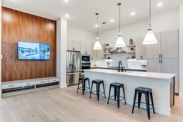 2929 Oak Lawn Avenue 742, Dallas, TX 75219