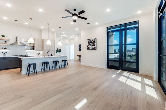 2929 Oak Lawn Avenue 742, Dallas, TX 75219