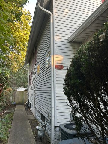 283 N LARCH Avenue, Elmhurst, IL 60126
