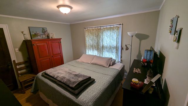 283 N LARCH Avenue, Elmhurst, IL 60126