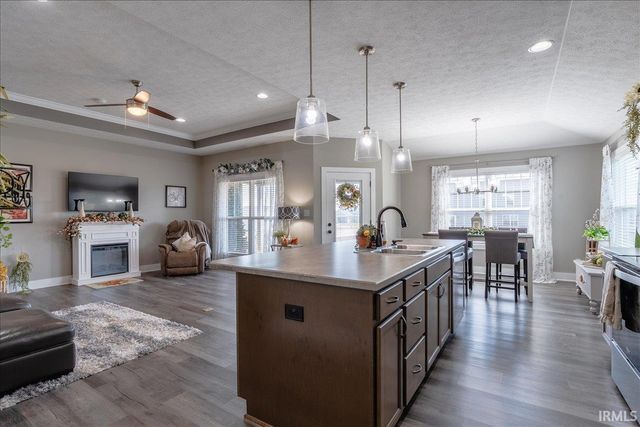 7521 Brinkley Court, Evansville, IN 47715
