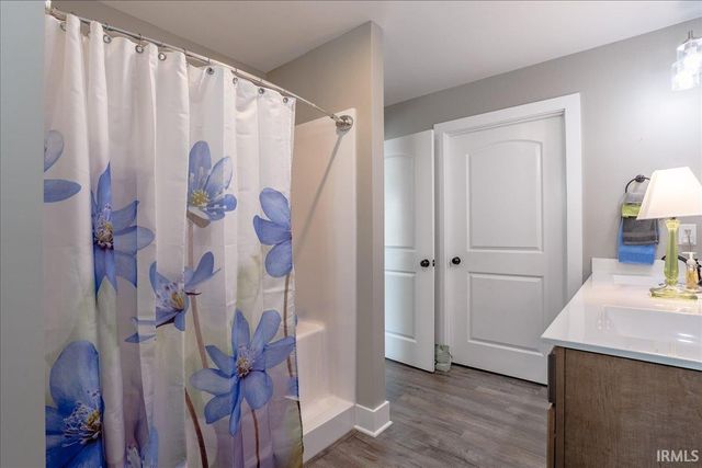 7521 Brinkley Court, Evansville, IN 47715
