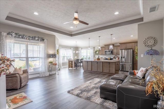 7521 Brinkley Court, Evansville, IN 47715