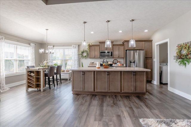 7521 Brinkley Court, Evansville, IN 47715