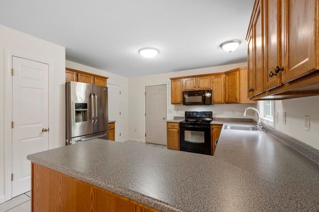 845 Bridge Street, Pelham, NH 03076