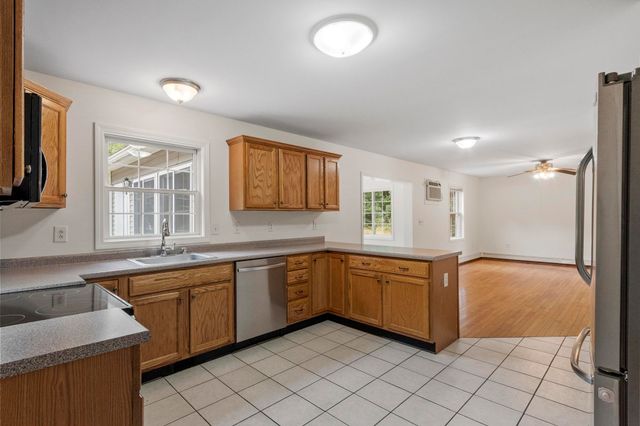 845 Bridge Street, Pelham, NH 03076