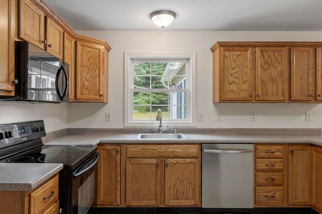 845 Bridge Street, Pelham, NH 03076