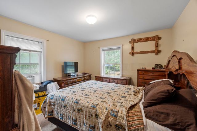 845 Bridge Street, Pelham, NH 03076