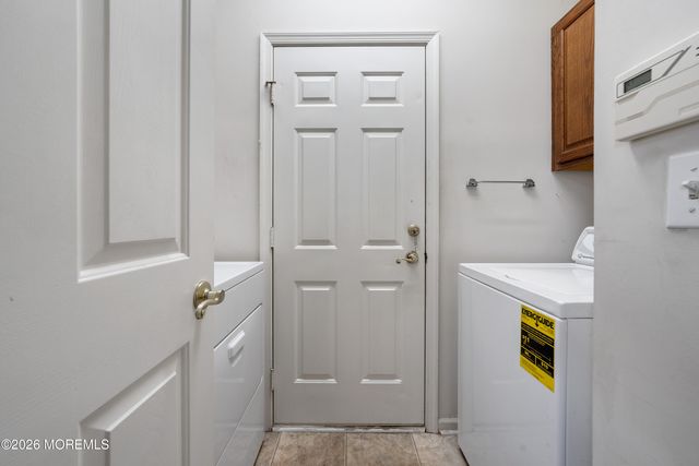 84 Chain Boulevard, Bayville, NJ 08721