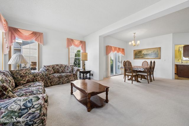 84 Chain Boulevard, Bayville, NJ 08721