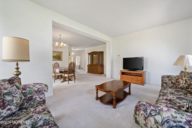 84 Chain Boulevard, Bayville, NJ 08721