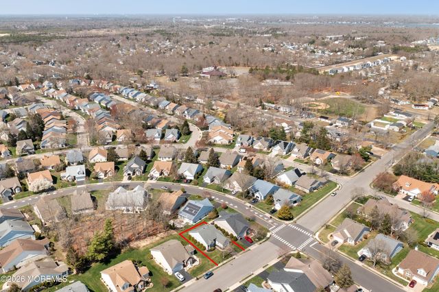 84 Chain Boulevard, Bayville, NJ 08721