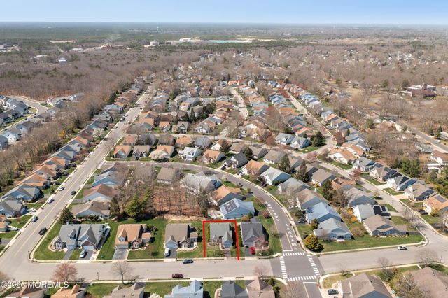 84 Chain Boulevard, Bayville, NJ 08721