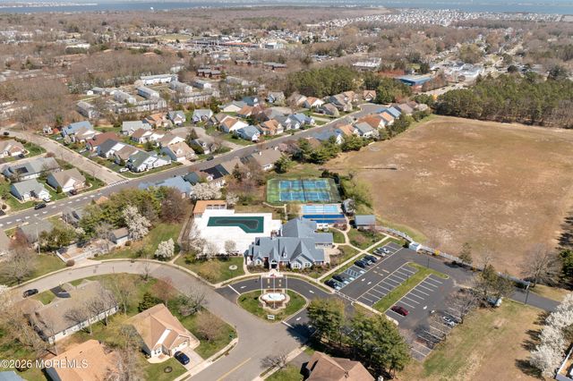 84 Chain Boulevard, Bayville, NJ 08721