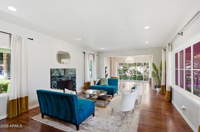 2939 N MANOR Drive W, Phoenix, AZ 85014