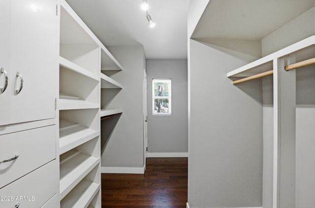 2939 N MANOR Drive W, Phoenix, AZ 85014