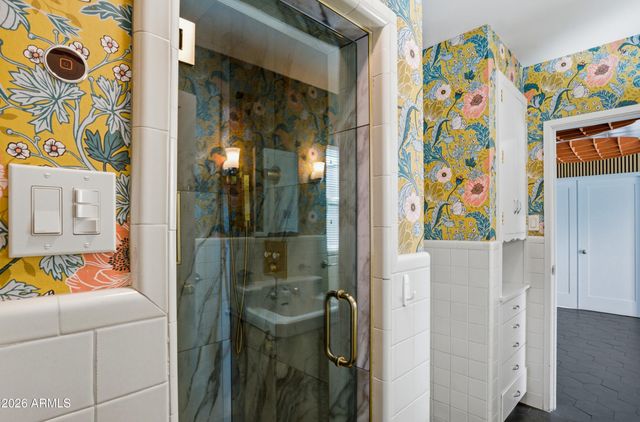 2939 N MANOR Drive W, Phoenix, AZ 85014