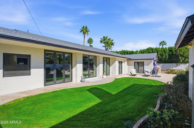 2939 N MANOR Drive W, Phoenix, AZ 85014