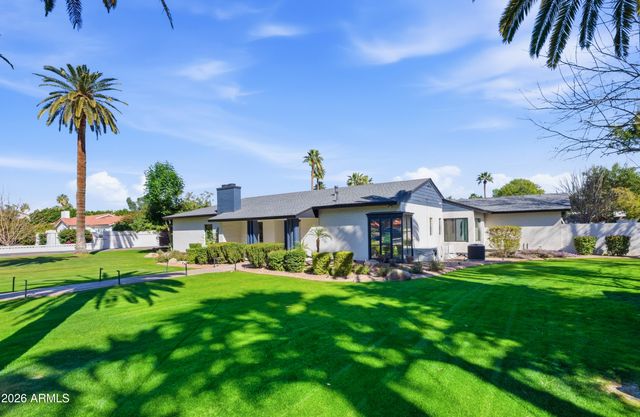 2939 N MANOR Drive W, Phoenix, AZ 85014