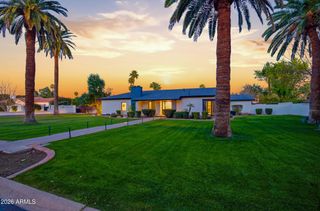 2939 N MANOR Drive W, Phoenix, AZ 85014