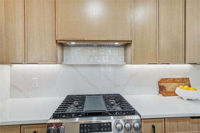 11743 Neering Drive, Dallas, TX 75218