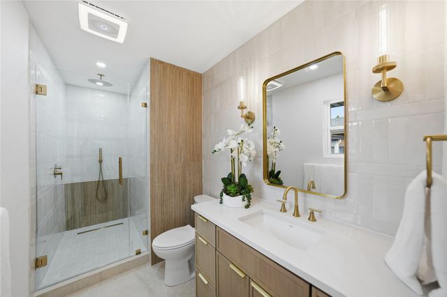 11743 Neering Drive, Dallas, TX 75218