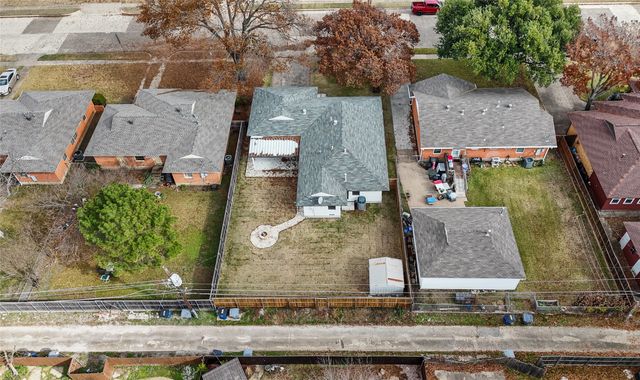 11743 Neering Drive, Dallas, TX 75218