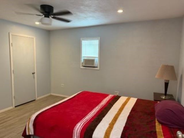 137 County Road 302, George West, TX 78022