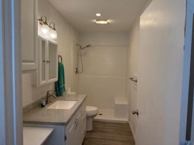 137 County Road 302, George West, TX 78022