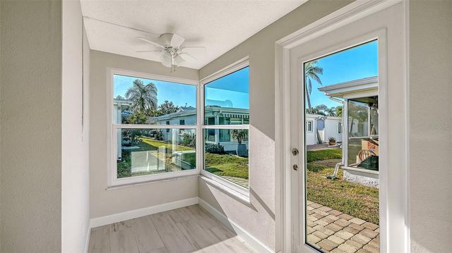 738 EL CENTRO, Longboat Key, FL 34228