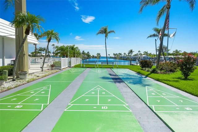 738 EL CENTRO, Longboat Key, FL 34228