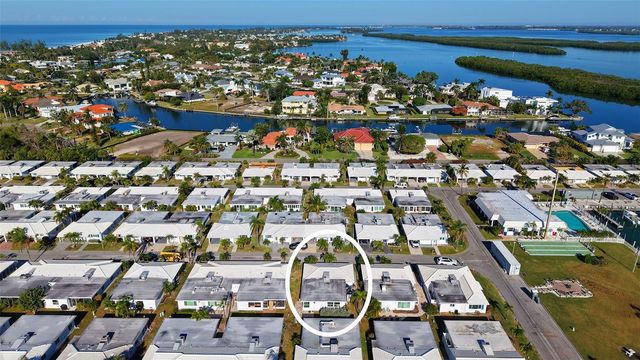 738 EL CENTRO, Longboat Key, FL 34228