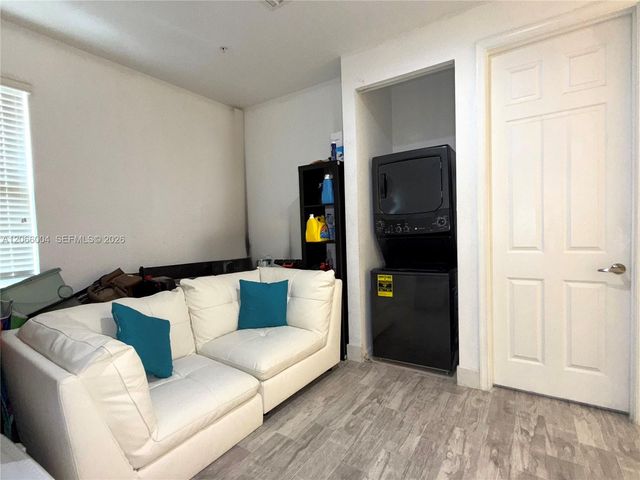2851 W Prospect Road 704, Tamarac, FL 33309