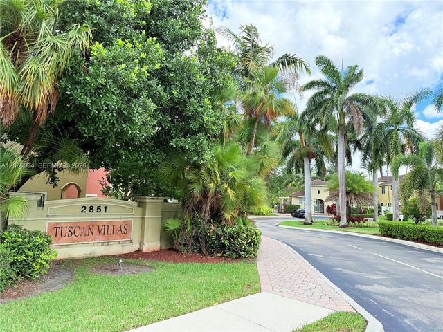 2851 W Prospect Road 704, Tamarac, FL 33309