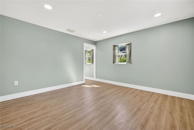 4699 Duera Mae DR, Fort Myers, FL 33908