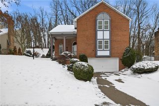 122 Heldon Dr, Moon/crescent Twp, PA 15108