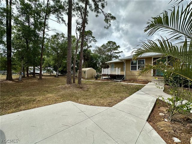 6840 Cadet AVE, Fort Myers, FL 33905