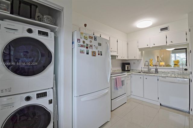 1100 Colony Point Circle 419, Pembroke Pines, FL 33026