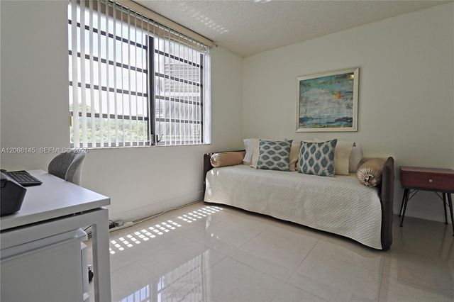 1100 Colony Point Circle 419, Pembroke Pines, FL 33026