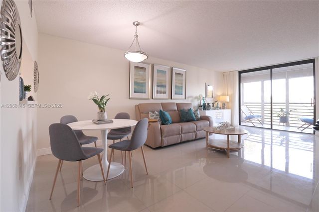 1100 Colony Point Circle 419, Pembroke Pines, FL 33026