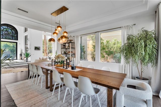 9040 Thornbury Lane, Las Vegas, NV 89134