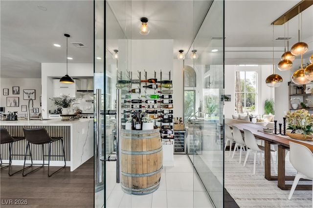 9040 Thornbury Lane, Las Vegas, NV 89134