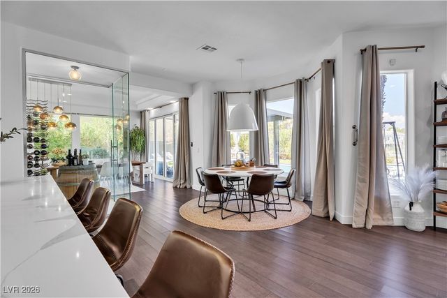 9040 Thornbury Lane, Las Vegas, NV 89134