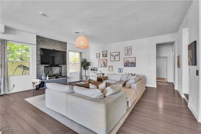 9040 Thornbury Lane, Las Vegas, NV 89134