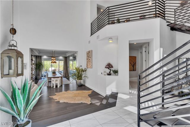 9040 Thornbury Lane, Las Vegas, NV 89134