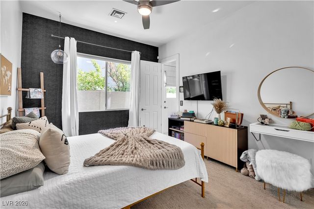 9040 Thornbury Lane, Las Vegas, NV 89134